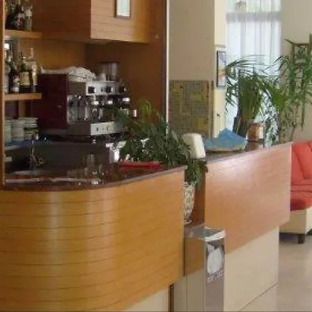Tiziana Hotel 3*